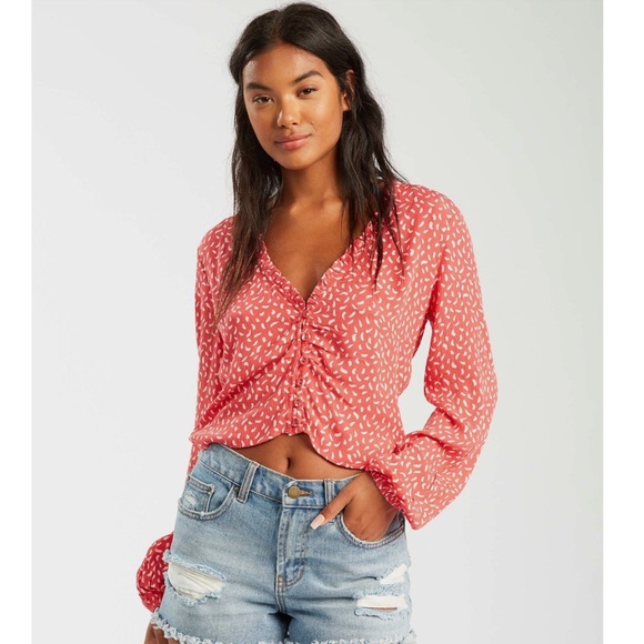 Billabong Top - Picture 1 of 6